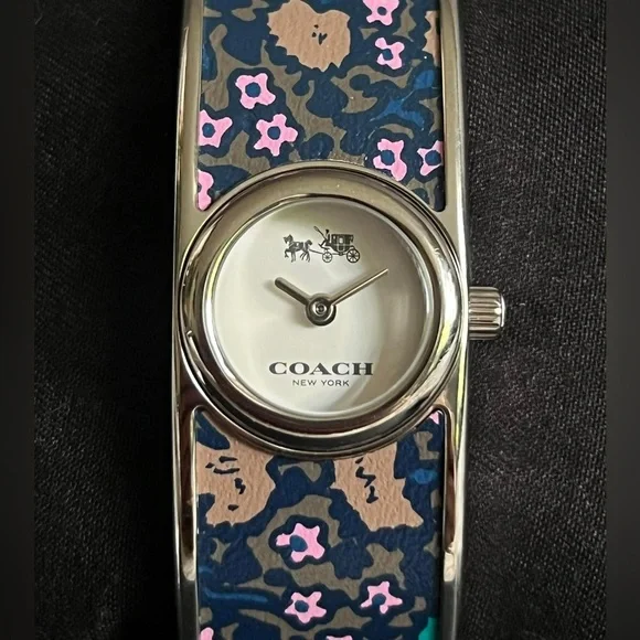 💰SOLD - W6198 - Coach Scout Bangle Watch in Blue Floral - Picture 2 of 14